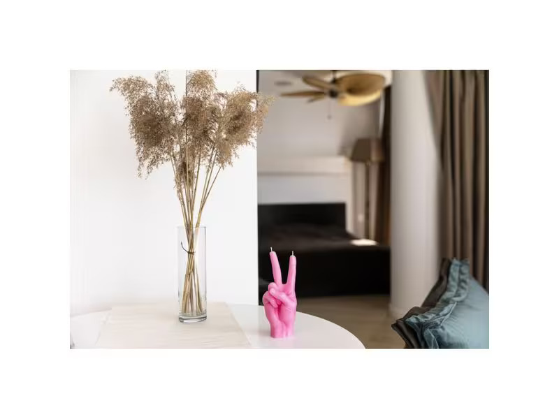 Mandatus Kerze Candle Hand Victory, Pink