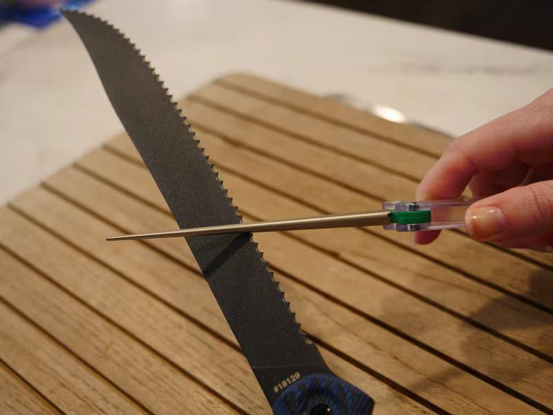 DMT Diafold Serrated Knife Sharpener Extra-Fine