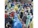 relaxdays Regenponcho 20 Stück, Grün