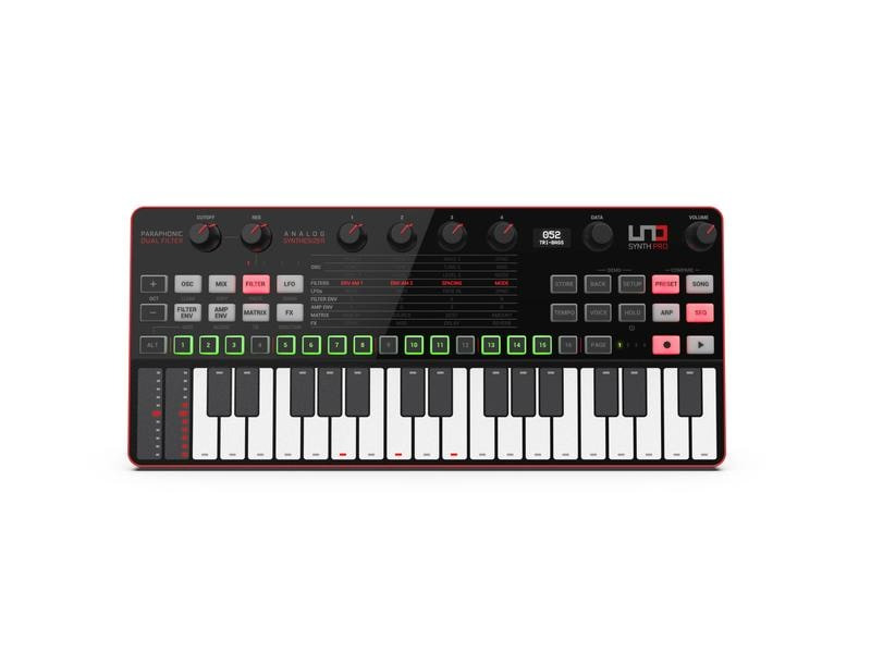 IK Multimedia Synthesizer UNO Synth Pro Desktop