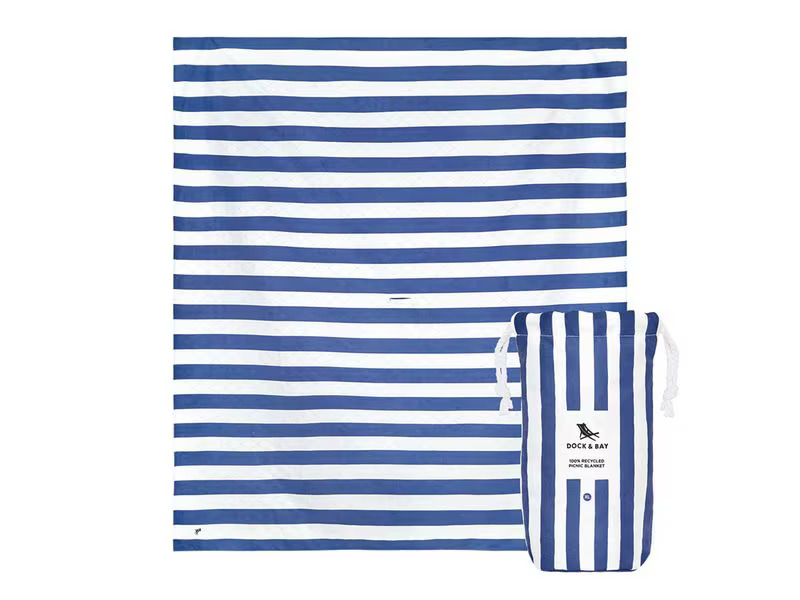 Dock &amp; Bay Picknickdecke Whitsunday Blue 170 x 240 cm